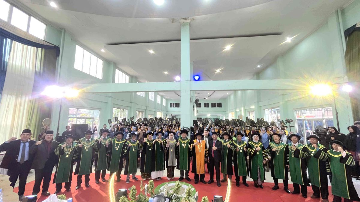 Dari Bangku Kuliah ke Masyarakat, 138 Mahasiswa PGMI Warnai Wisuda IAIN Curup
